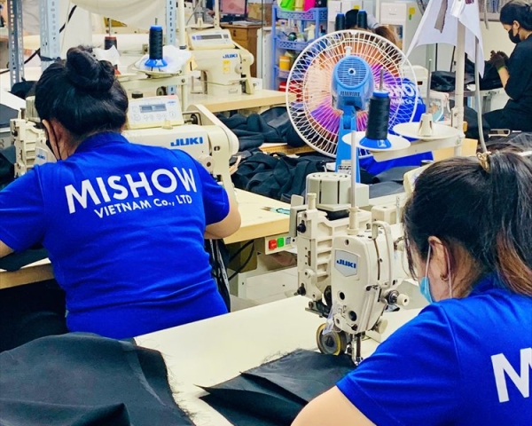 Teamwork in Action at Mishow’s Sewing Line