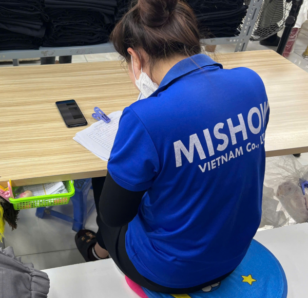 Mishow is confident in every piece of clothing we make (2)